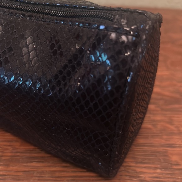 Michael Kors Limited Edition Cosmetic Case for Estee Lauder Holiday 2012 - Picture 8 of 11